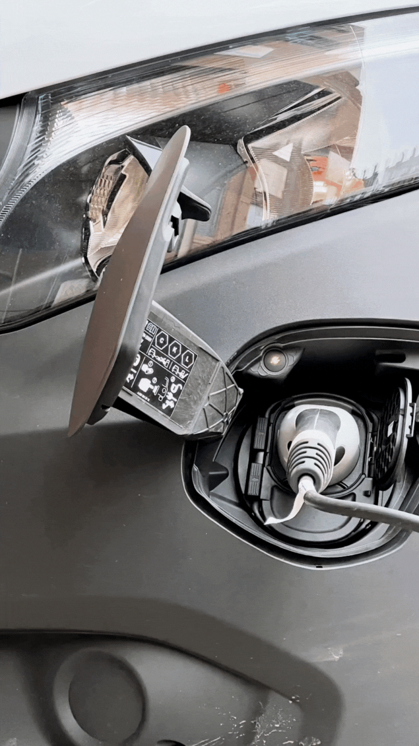 Mercedes Vans LINK video (1).gif