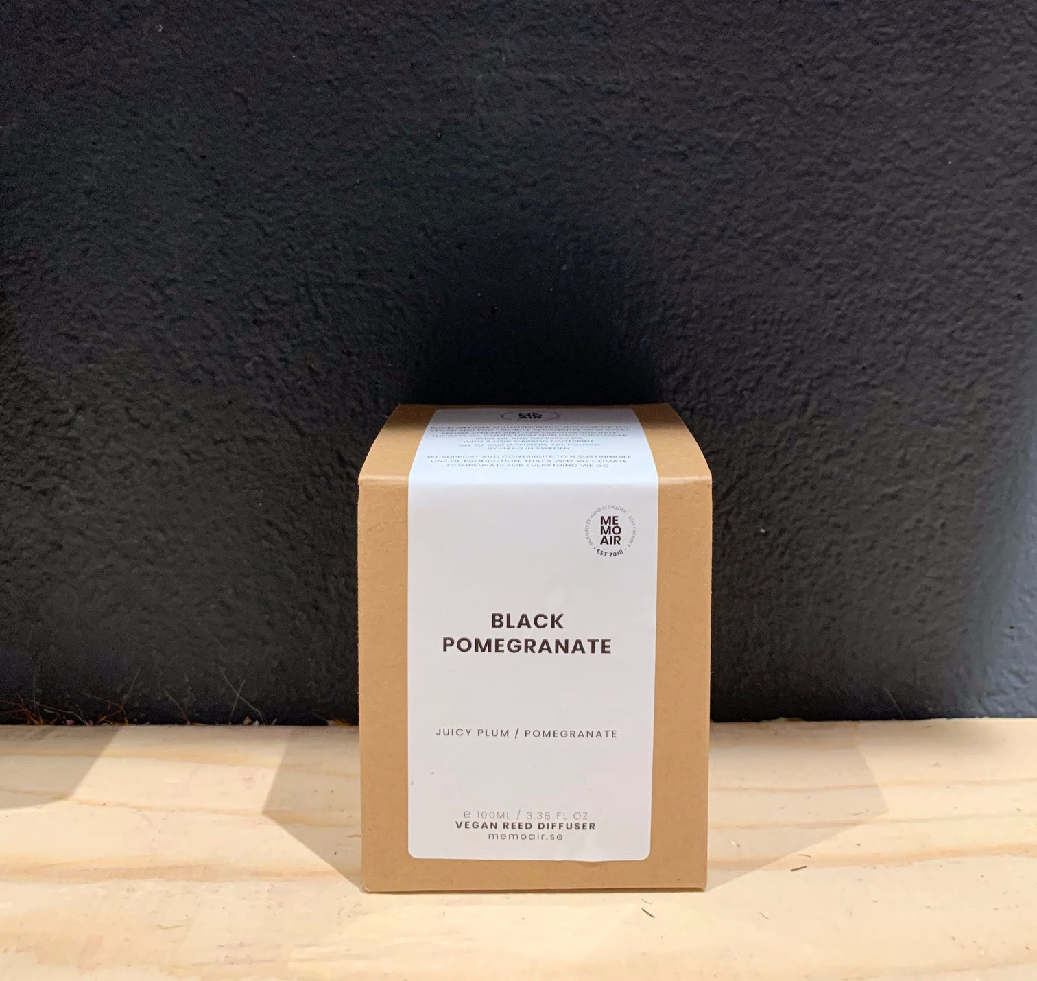 Black Pomegranate Room Difusser