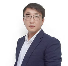 Han KyungSuk_edited.jpg