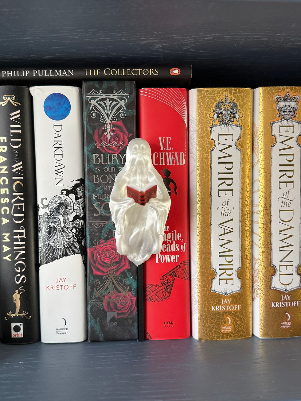 Thumbnail:     Reading Ghost Book Divider – Spooky Bookshelf Shelf Insert