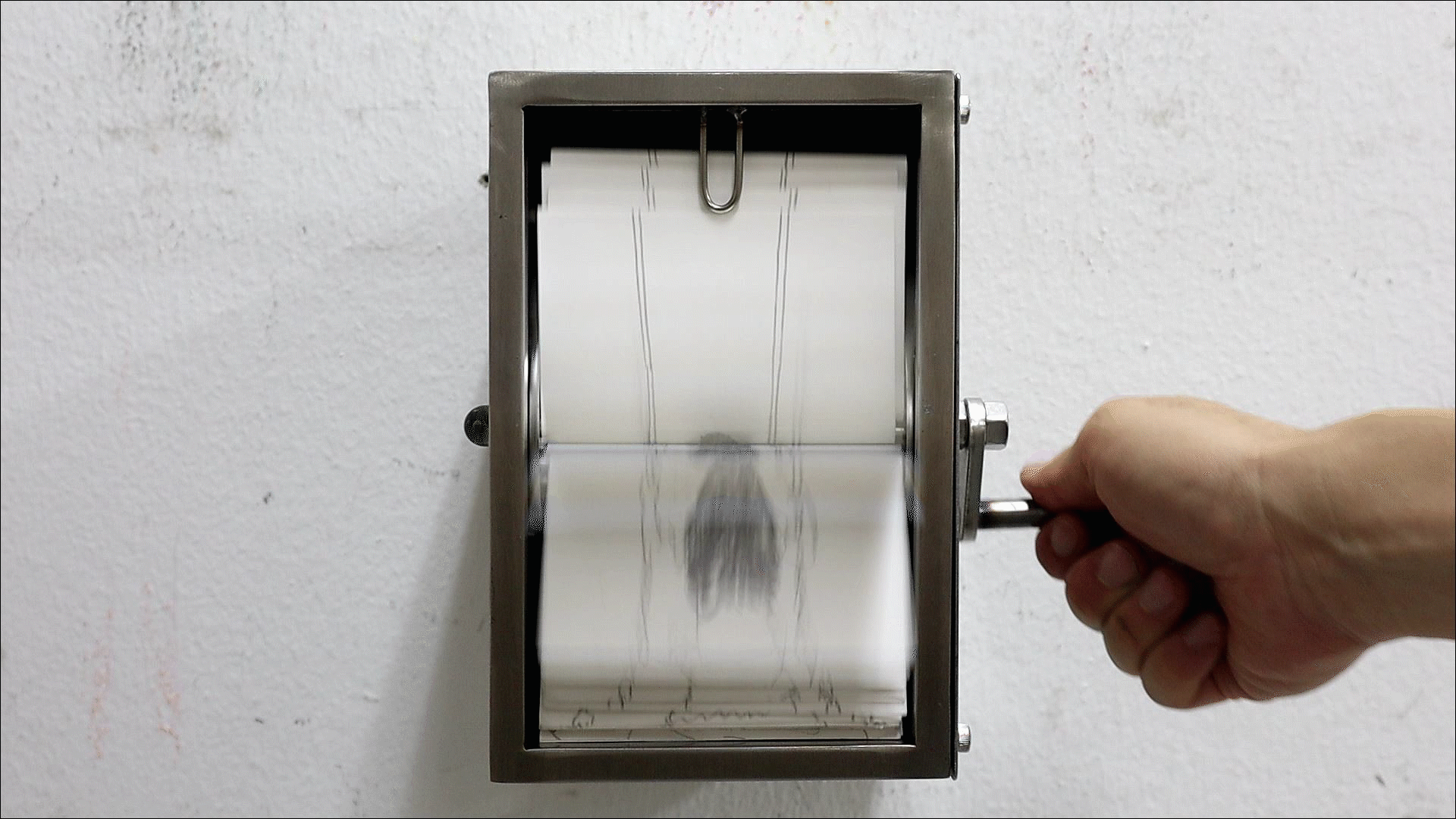 NO.2394(The time of Kairos_Swing),13x20x17cm, flipbook machine, 2022.gif