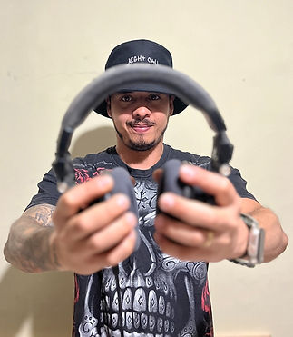 Image (1)_edited.jpg