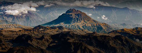 Volcán Cerro Bravo + Termales