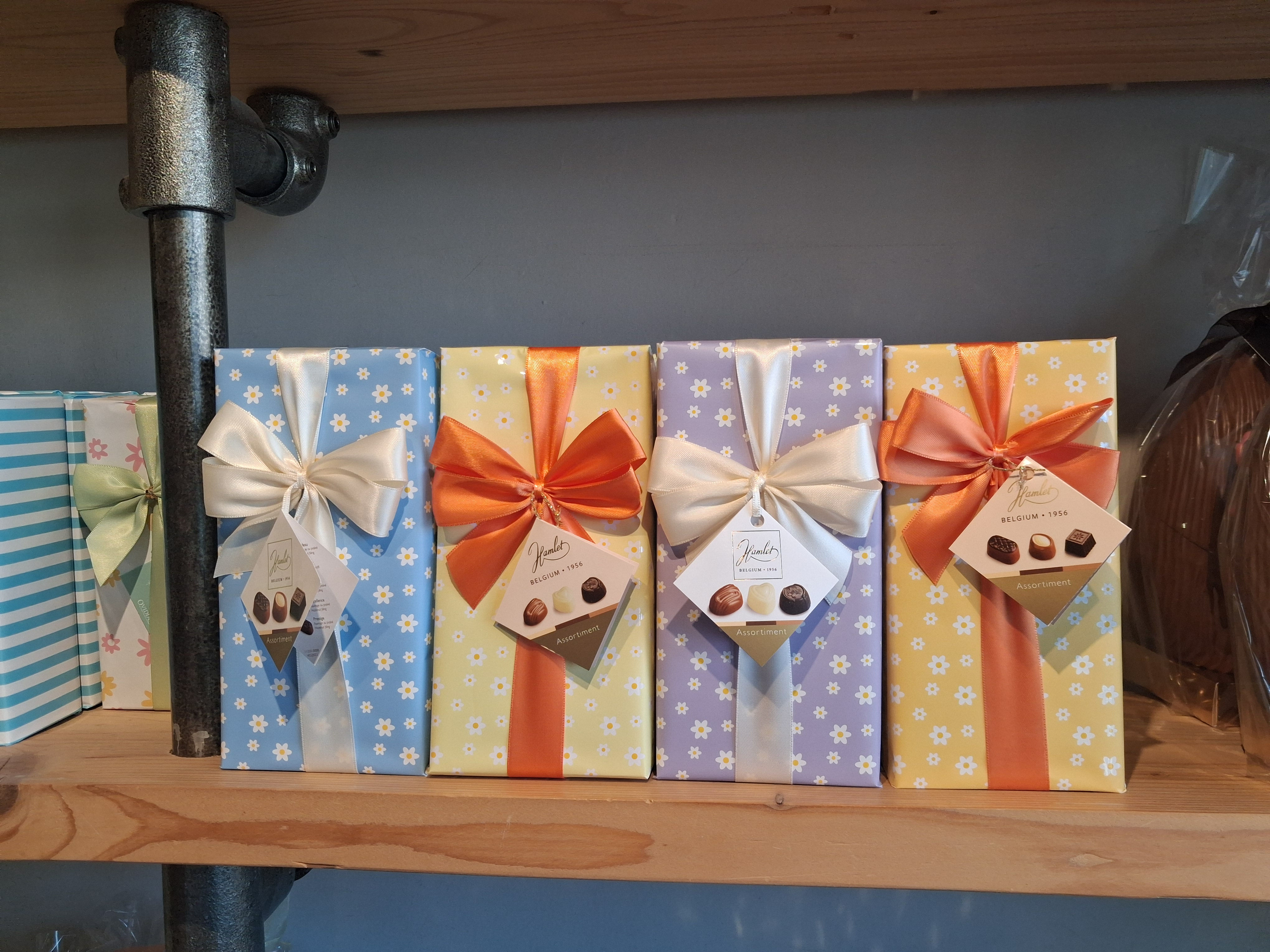 Hamlet Spring/Easter ballotin of Belgian chocolates 250g