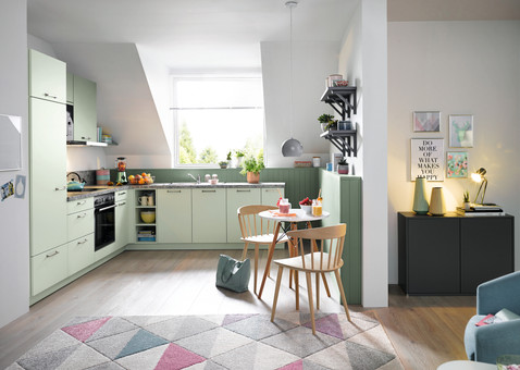 L215 PASTEL GREEN