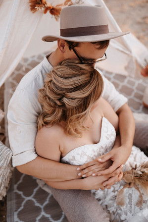 Modern-Desert-Styled-Shoot-lenageib-200.