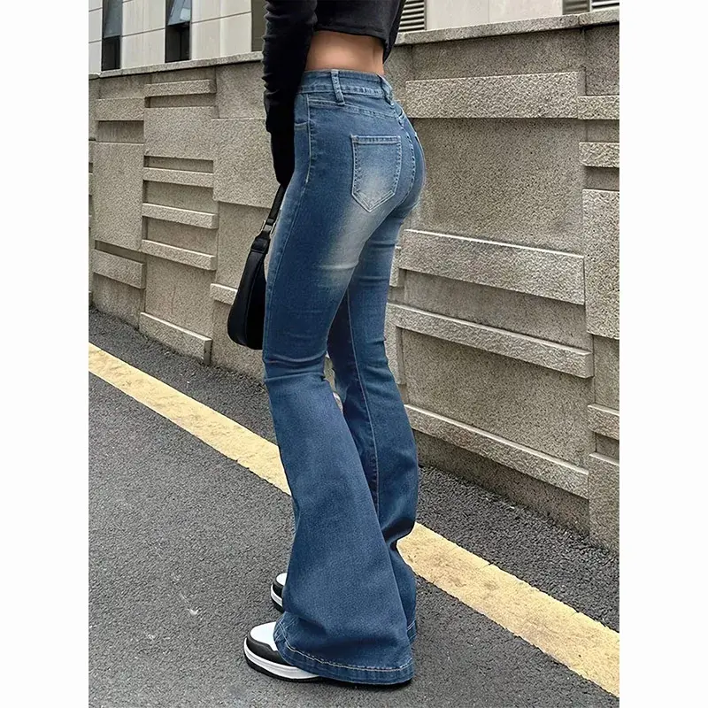 Bootcut Jeans