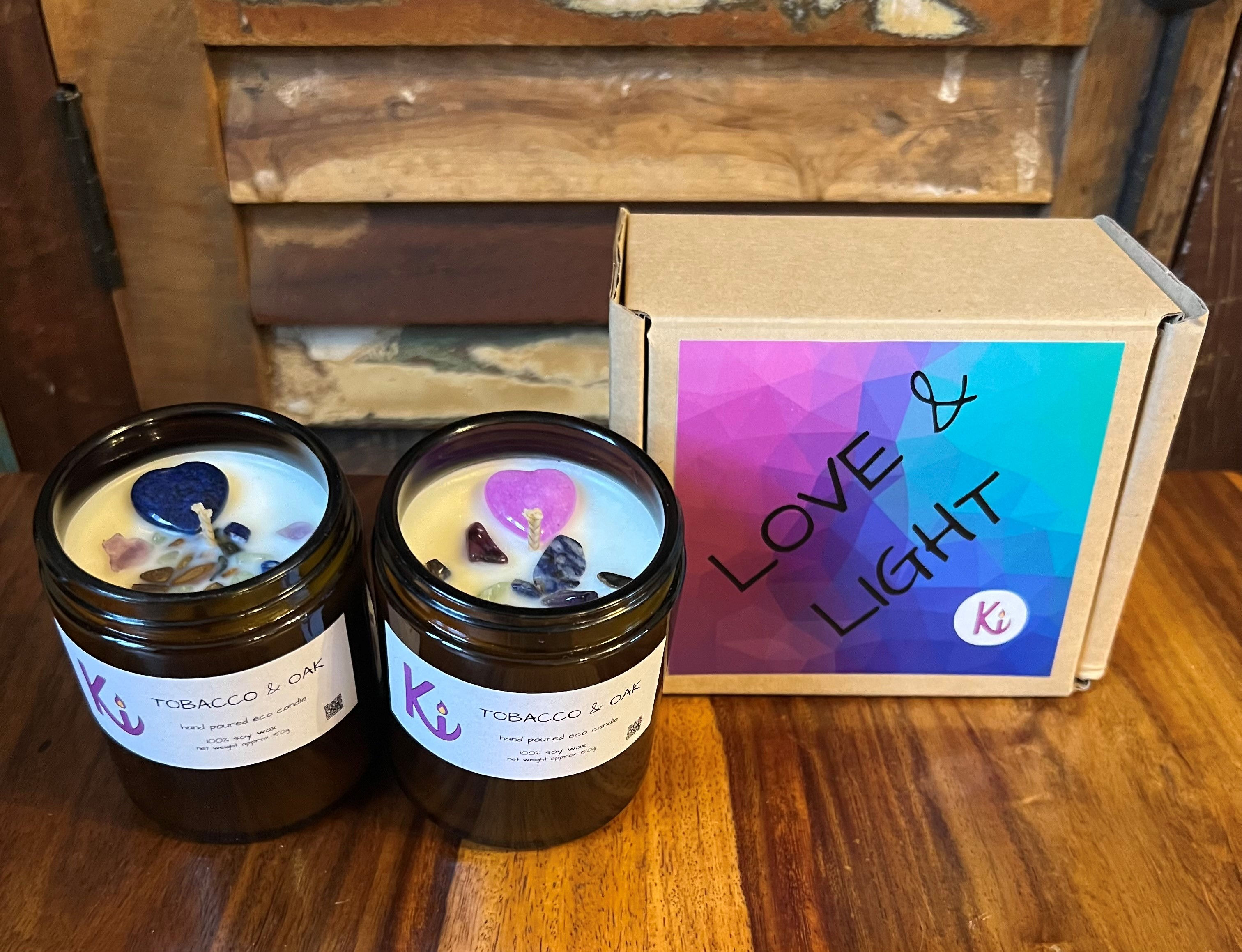 Tobacco & Oak scented soy candle in an apothecary jar