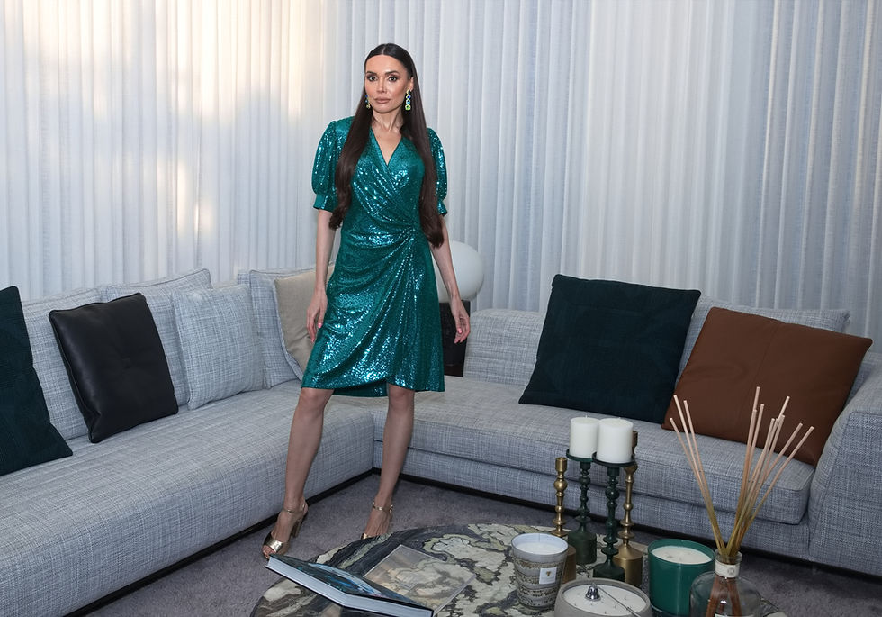 תמונה ממוזערת: שמלת פאייטים טורקיז קצרה