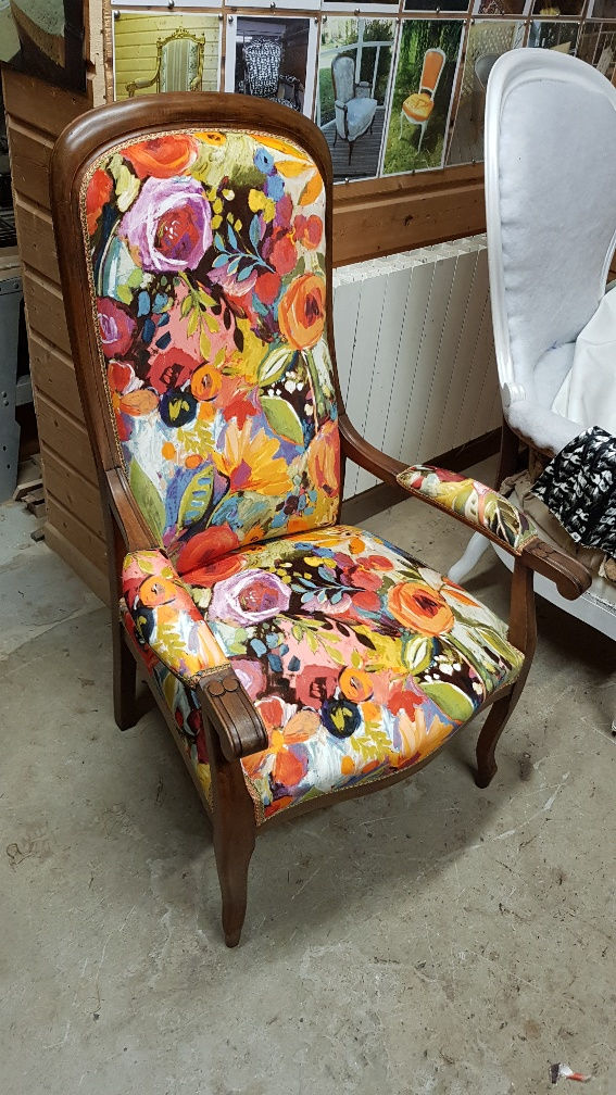 Fauteuil voltaire tissu à fleurs