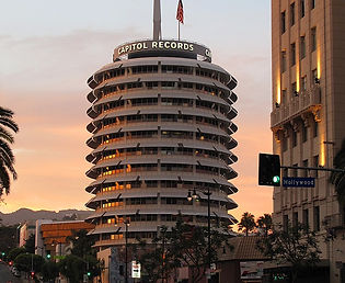 800px-Capitol_Records_sunset.jpg