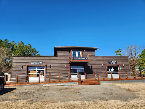Hochatown facade pic_0.jpg
