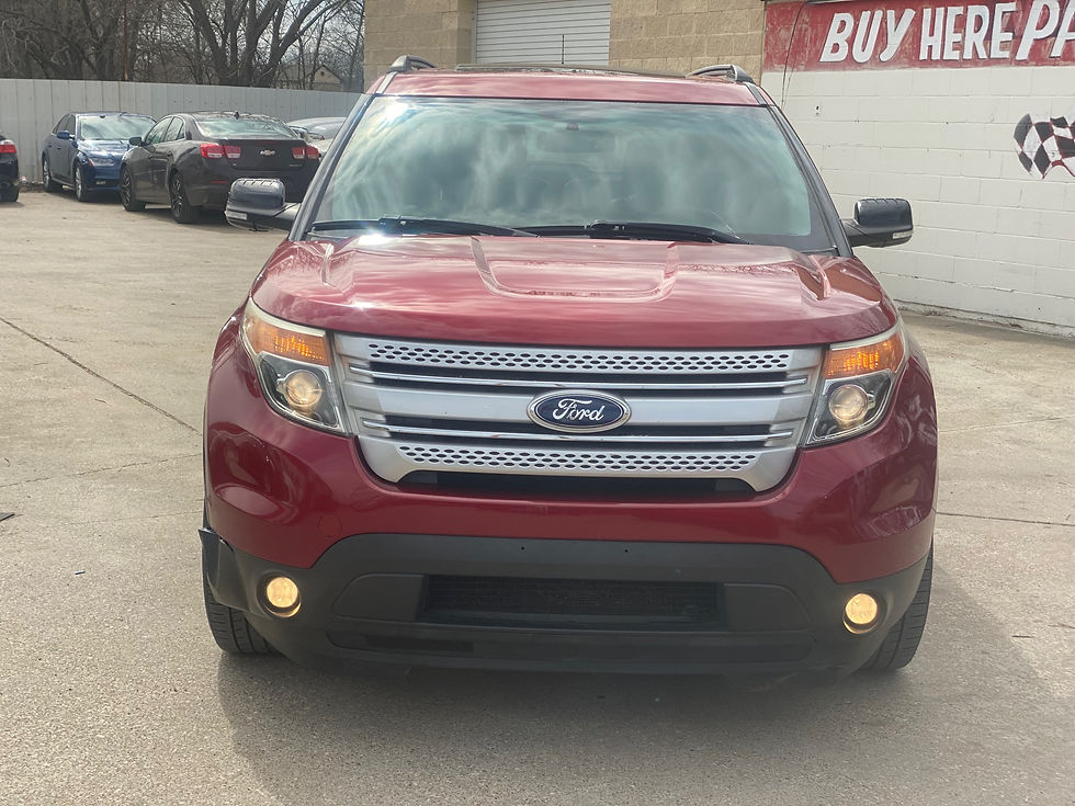 Thumbnail: 2015 Ford Explorer XLT