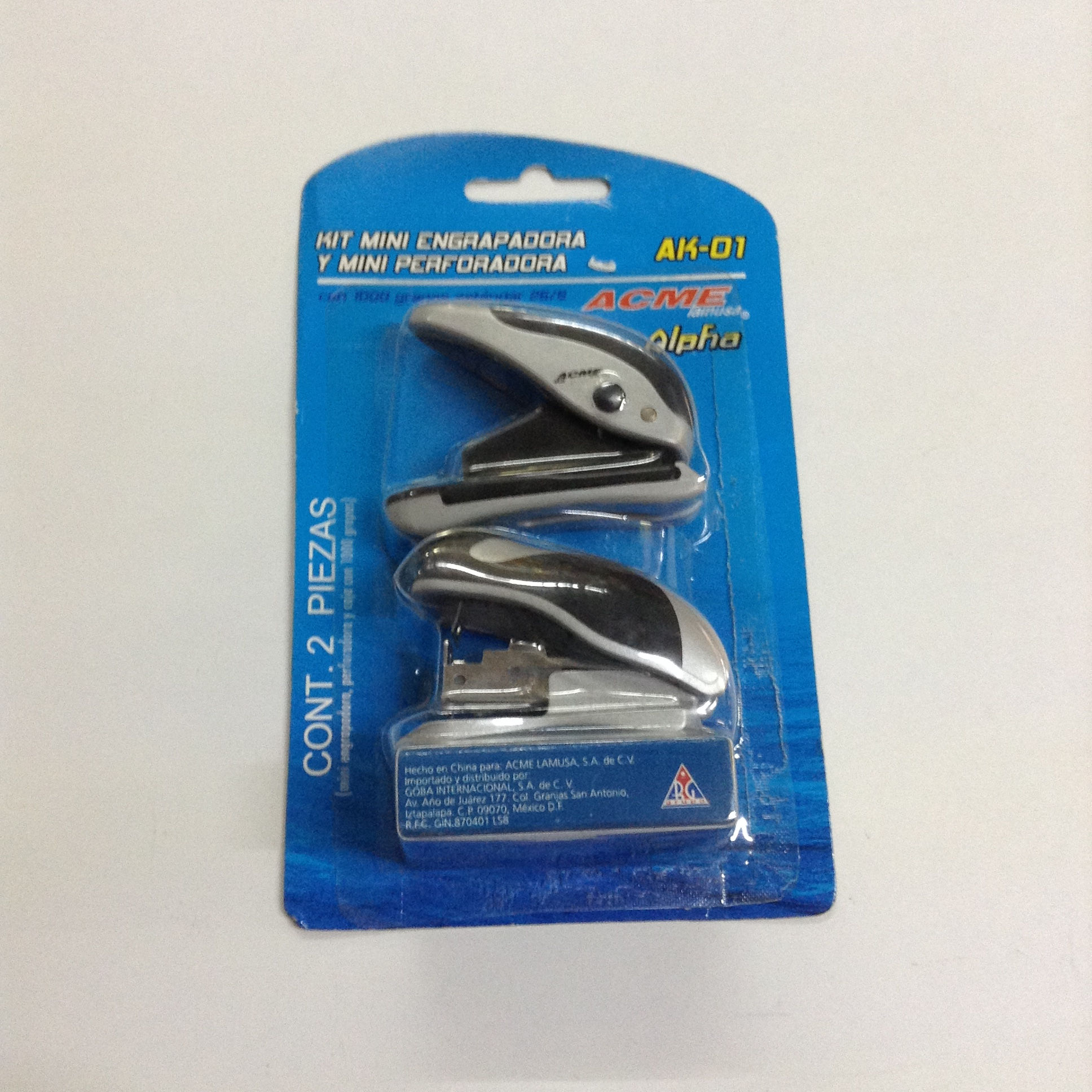 Kit Mini Engrapadora y Mini Perforadora (Grapa Estándar)