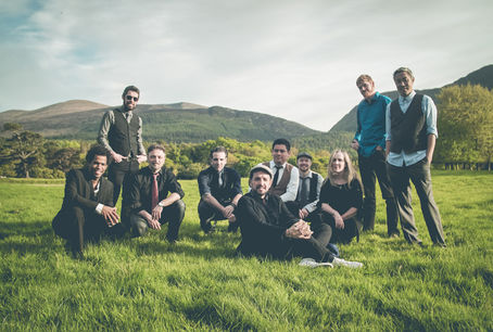 Baile An Salsa: Mais Próximos Do Que Parece