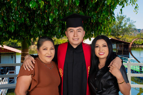 Retrato con Familiares