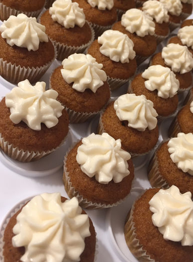 K | R DESIGN CREATE - CAKE DECORATING