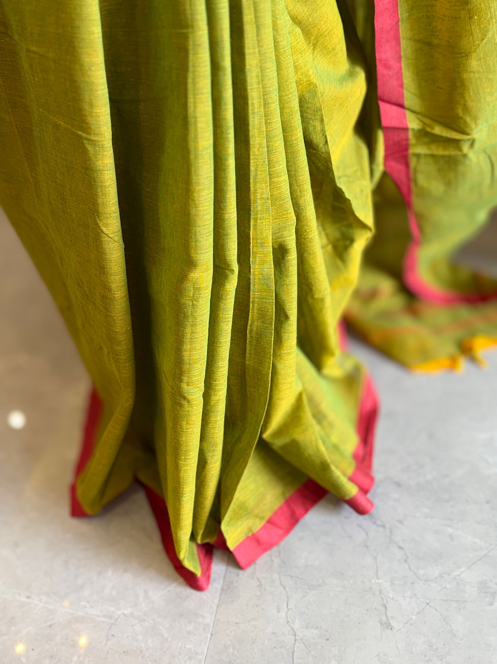 Thumbnail: Handwoven Bengal soft cotton saree 