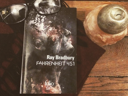 Fahrenheit 451 : une lecture en demi-teinte
