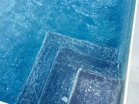 Why we don’t install blue base for Quartzscapes plaster