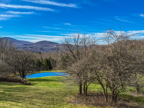 Maison sur dalle, Sutton