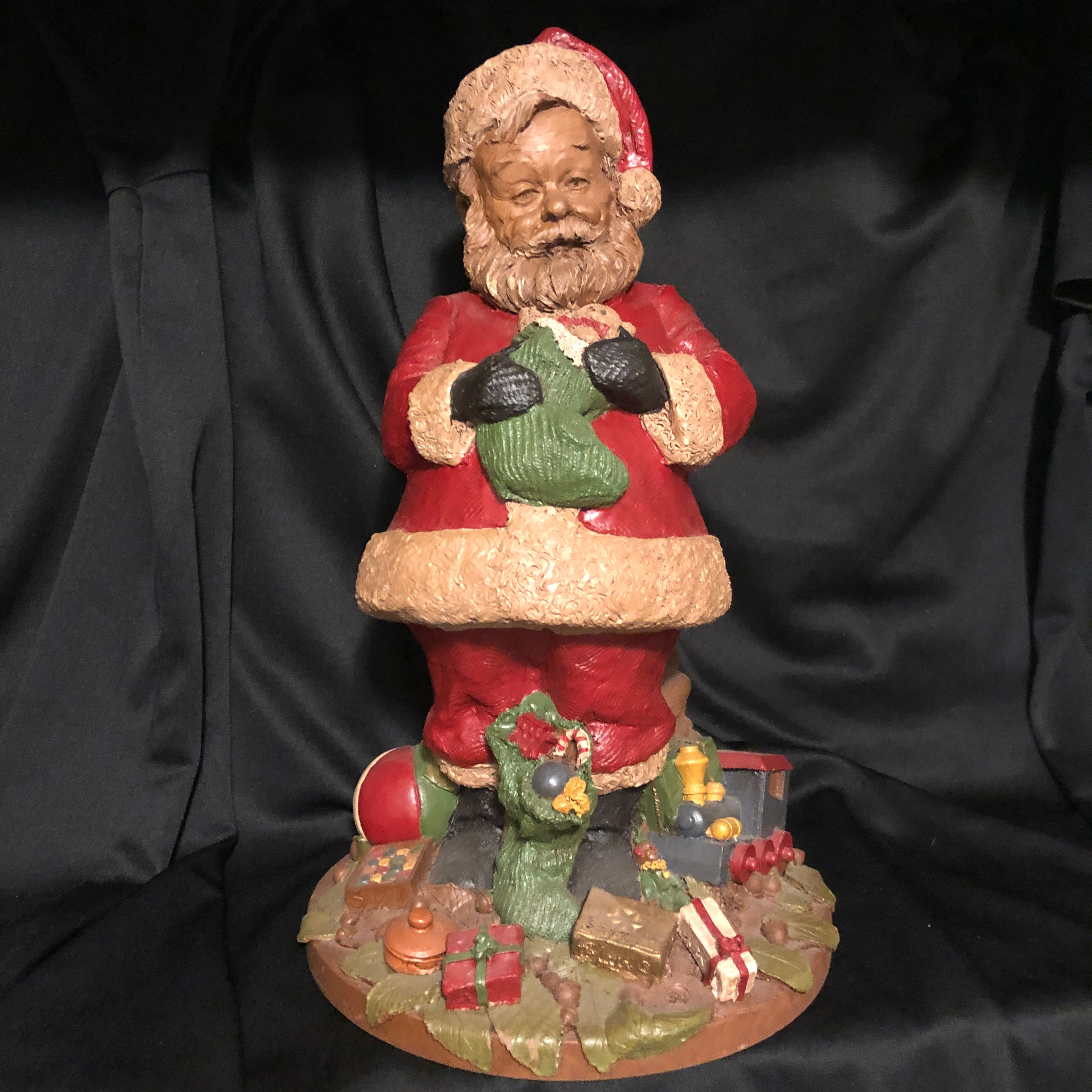 Santa IV - 30, Tom Clark