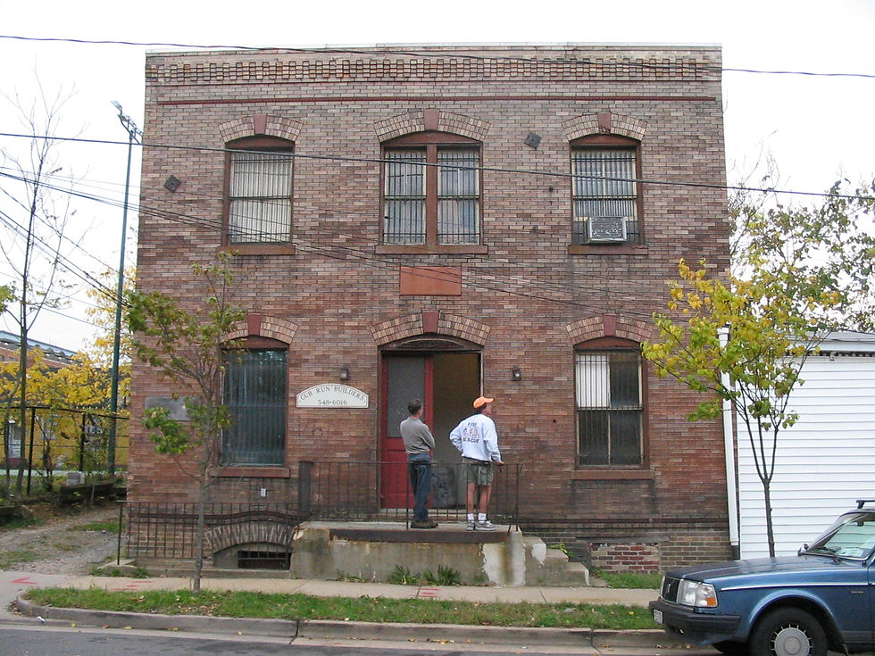 1210 Queen before