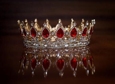 Inspirational: THE IMPERISHABLE CROWN