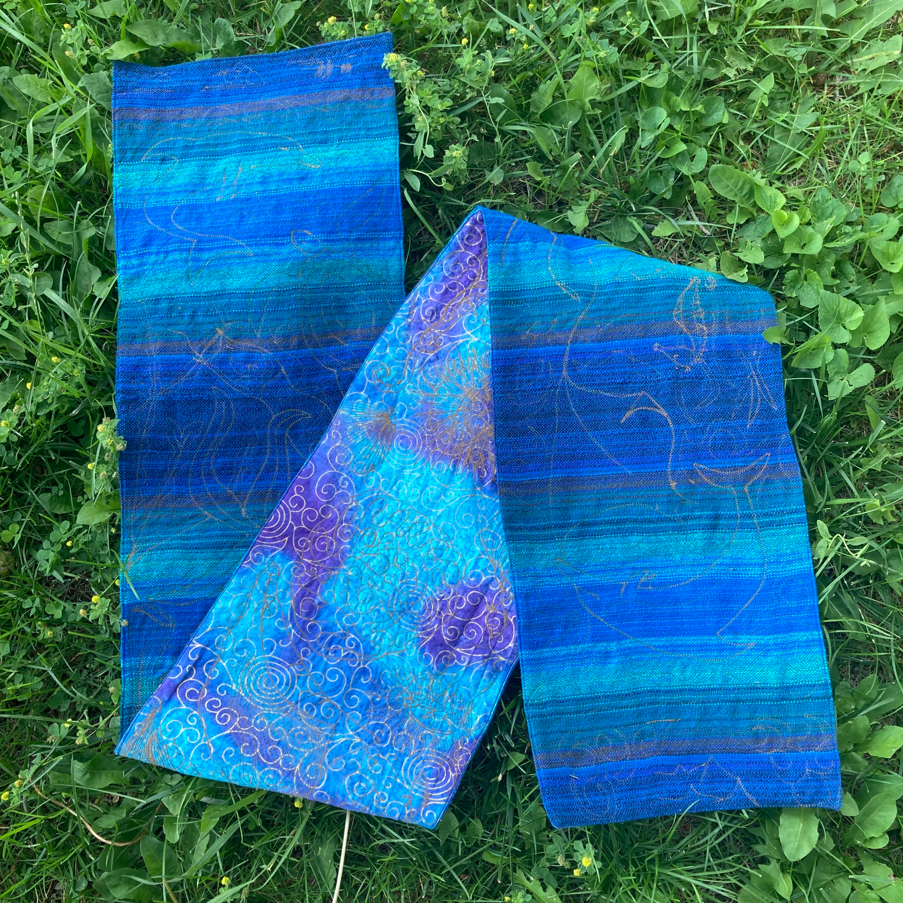 "Seaside Tribute" Table Runner