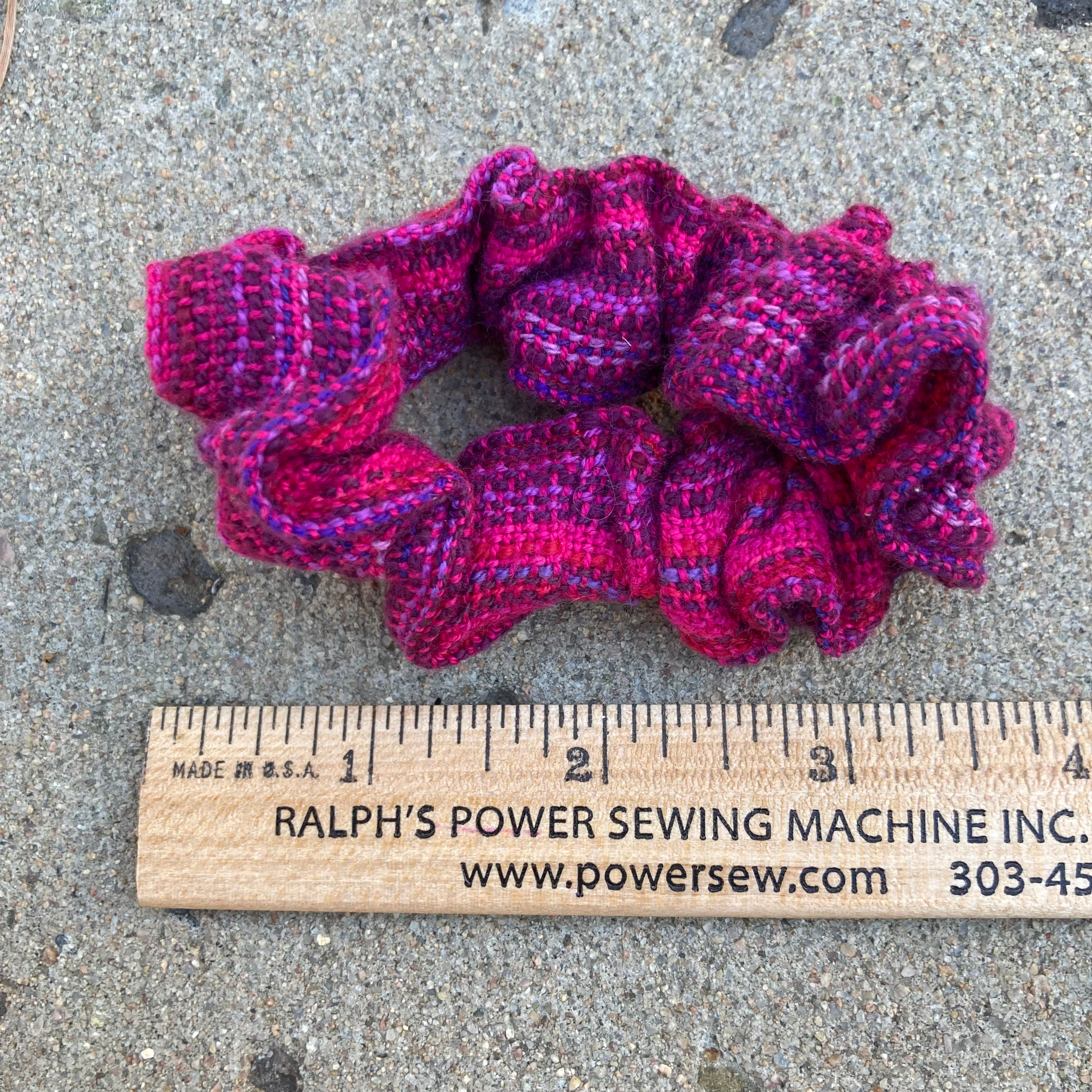 Hot Berries 4 Scrunchy, Horizontal