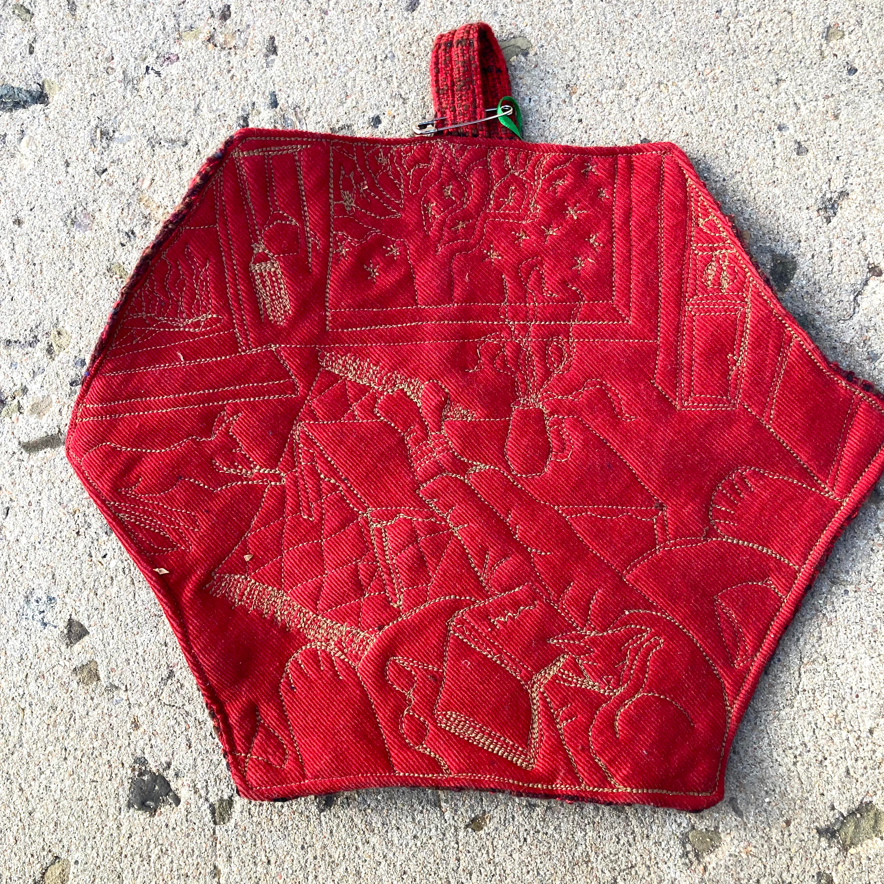 Cozy Reading POTHOLDER