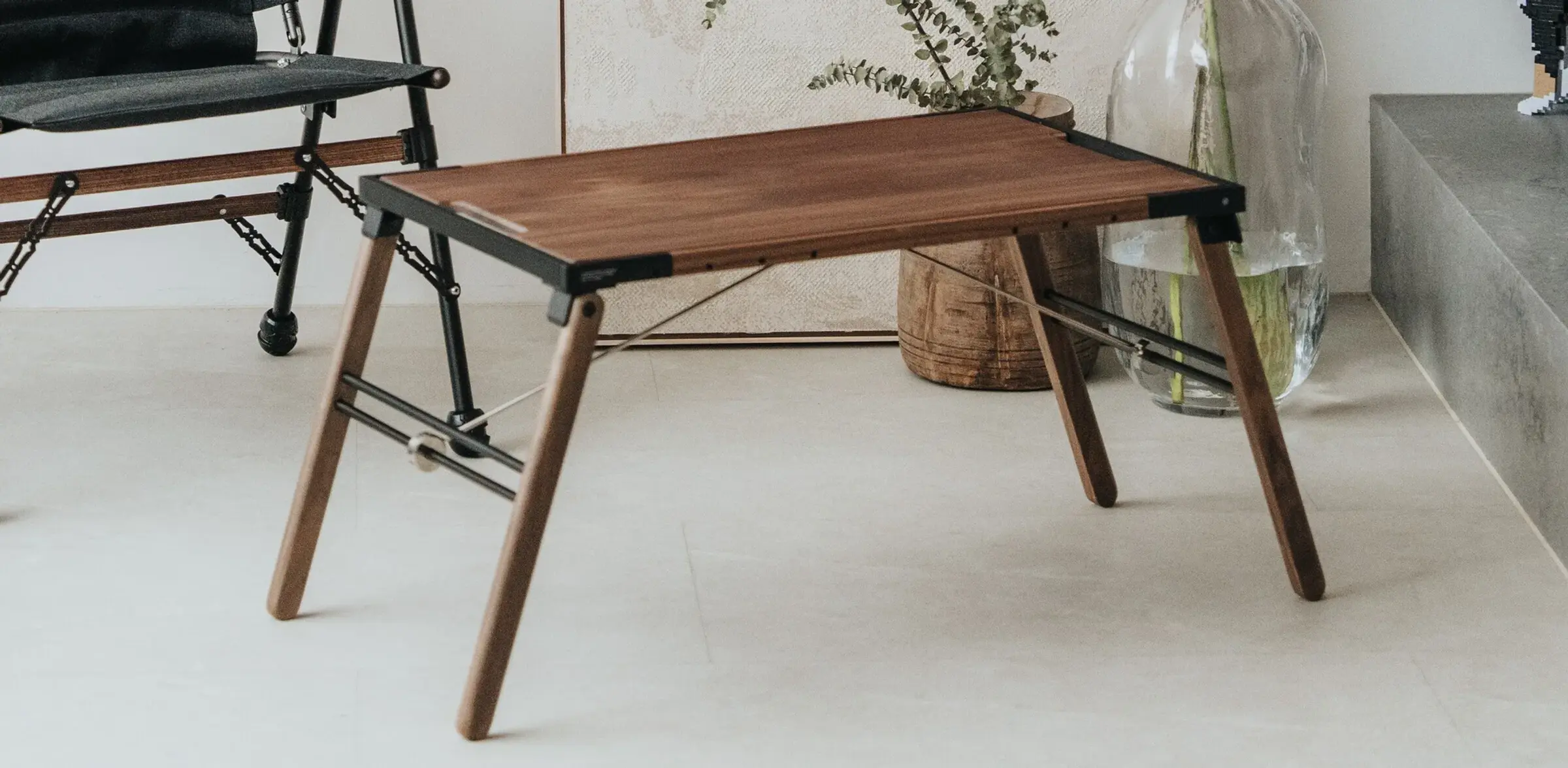 Black Design  โต๊ะ Monotospace