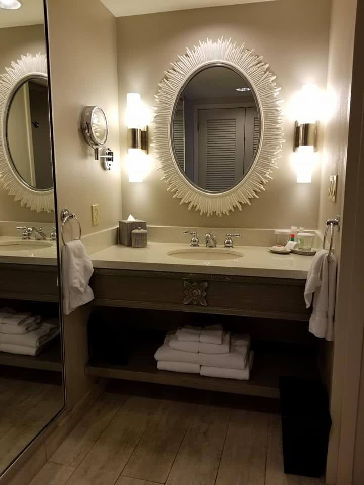 Thumbnail: Loews Royal Pacific