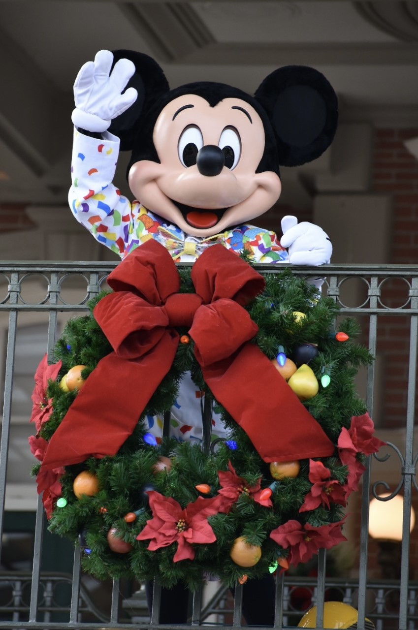 Mickey Holiday Magic Kingdom
