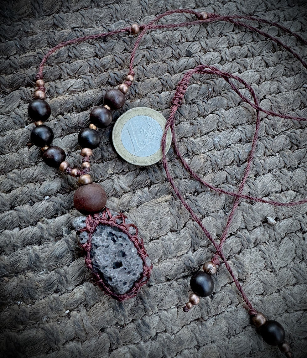 Miniaturbild: Halskette / Amulett mit Lavastein / Kupfer / Holz