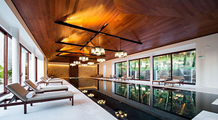 Beautiful%20Spa%20Pool_edited.jpg