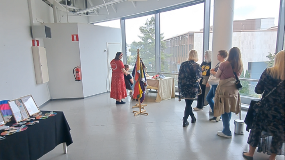 Hehkumpi värianalyysi tekee värianalyysiä tapahtumassa