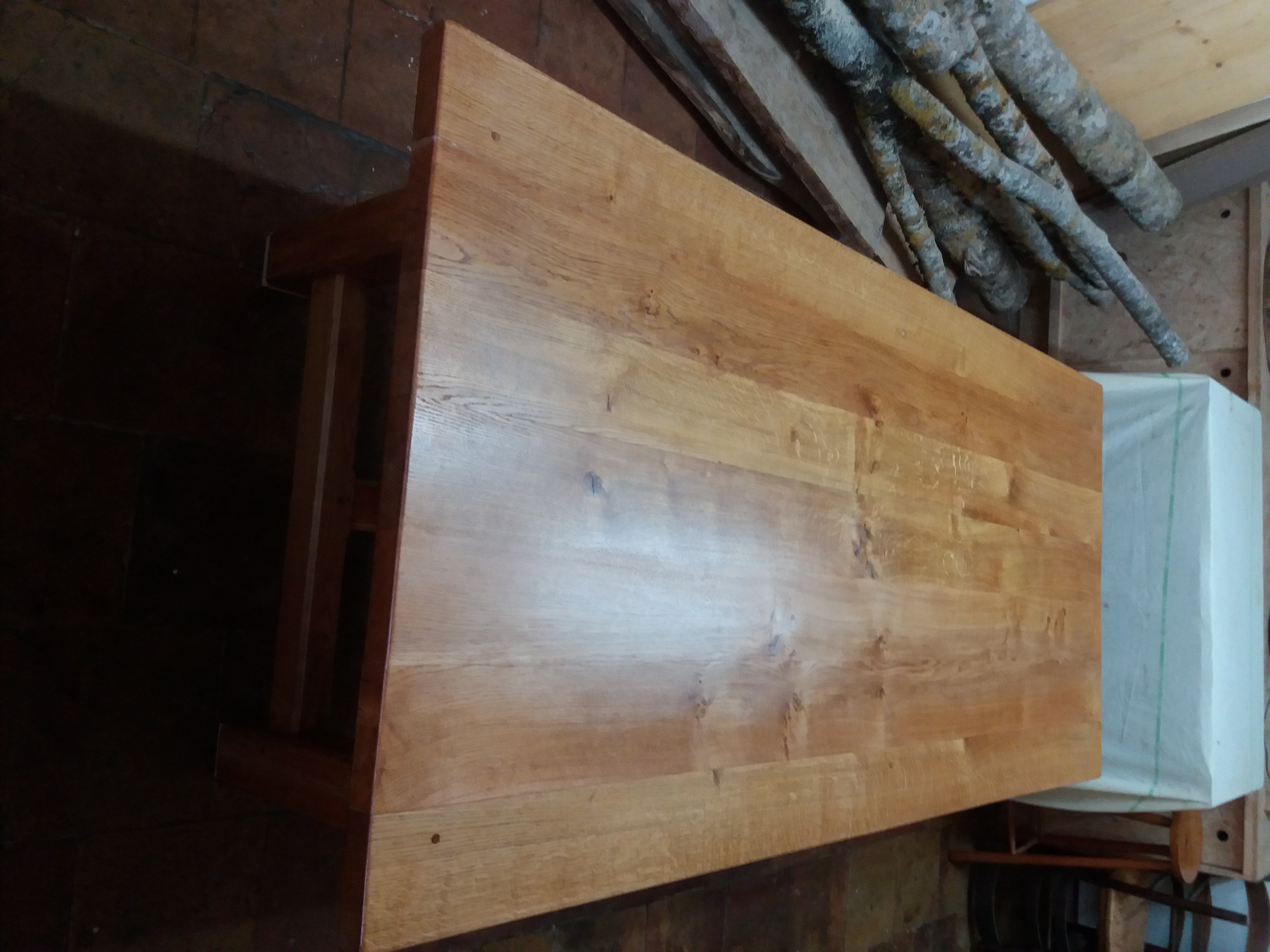 Restauration d'une table en chêne