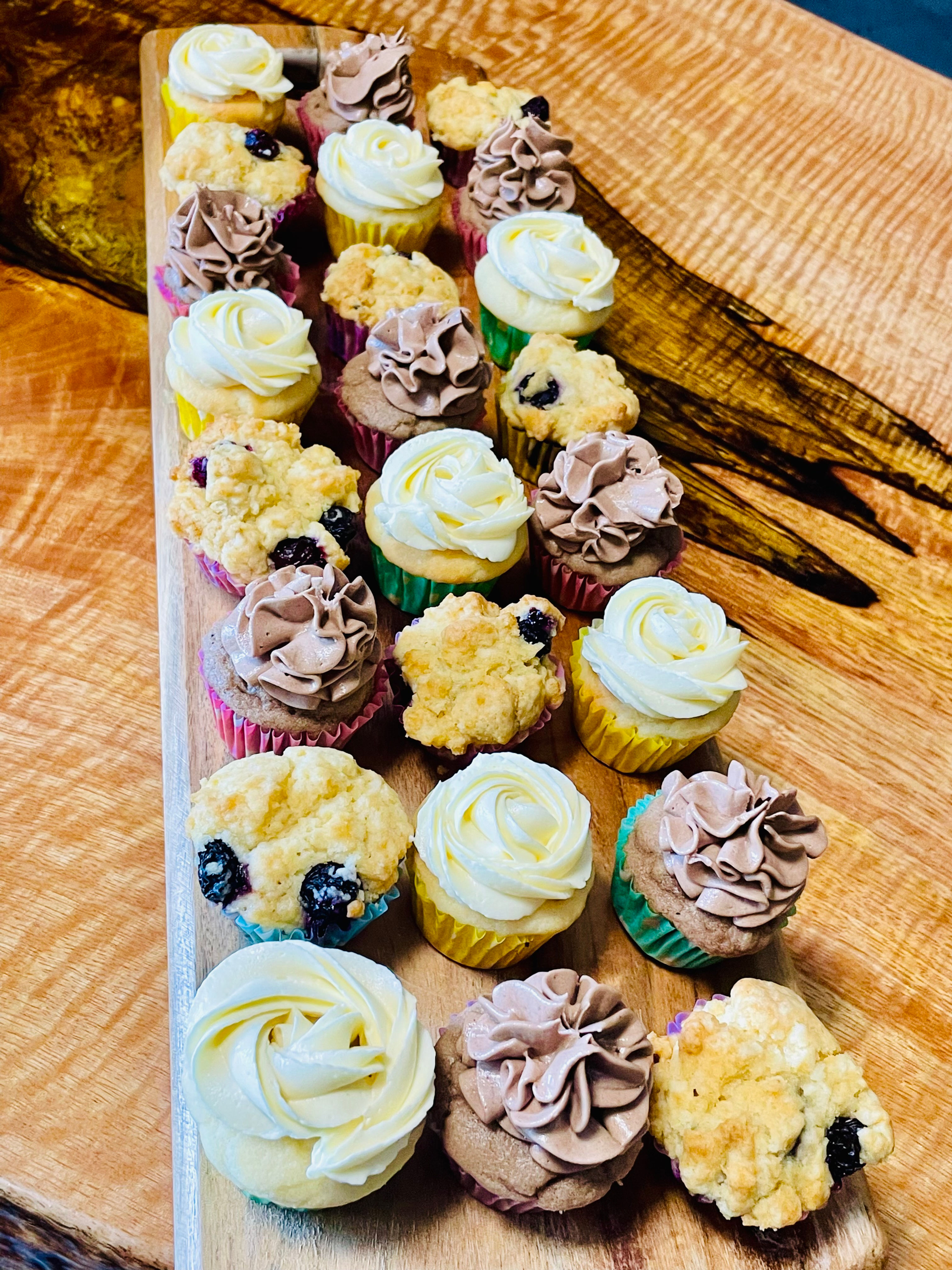 School Box Mixed Minis (24 Pack)