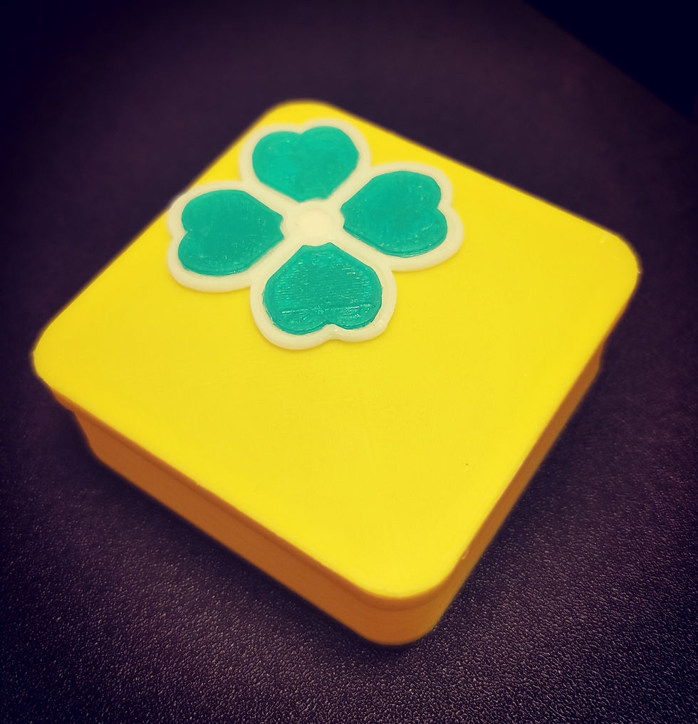 Thumbnail: Gift - Box with - Ornament Four-leaf