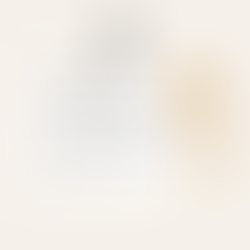 Text bubble on beige background asks if Instagram notifies about story screenshots. Black "CM." logo at top.