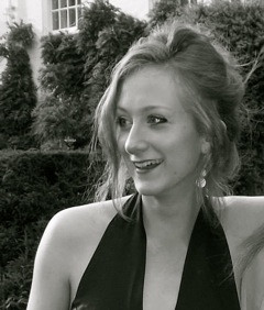 Rebel Focus: Shutterbug written by Harriet Beaney