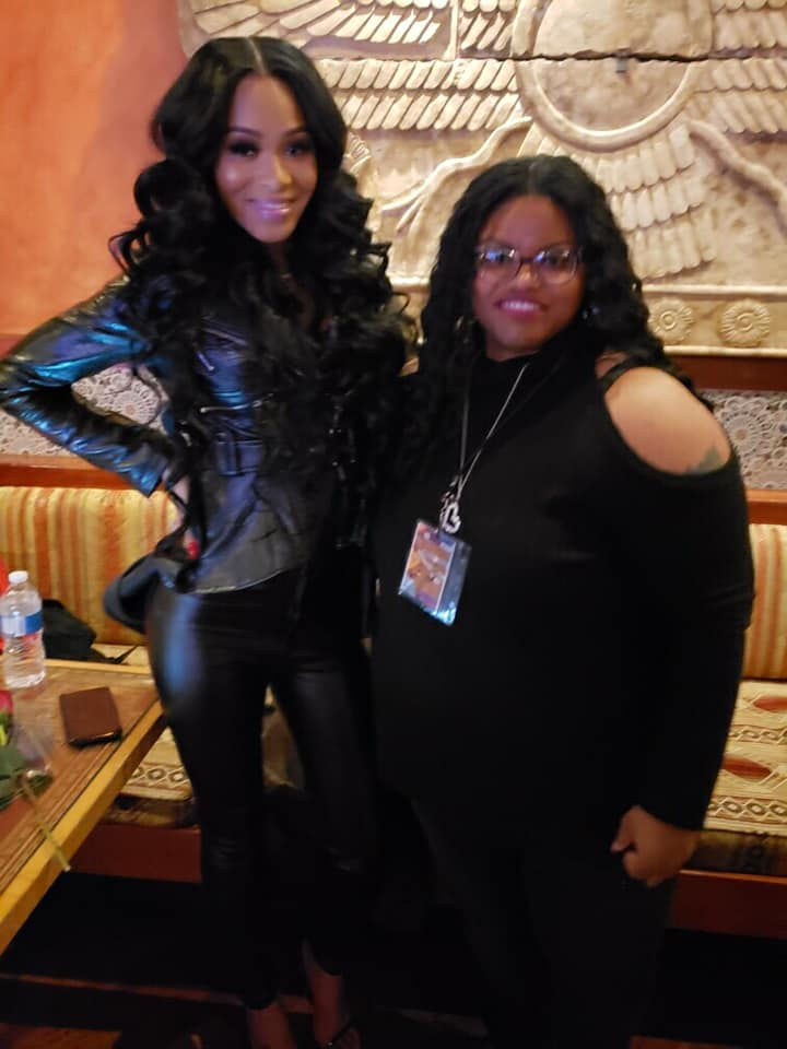 with pretty vee