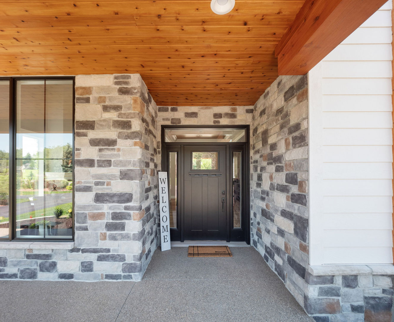 3,100 sq. ft. home in Michigan featuring 3 bedrooms, 2.5 bathrooms, a home office, and modern amenities