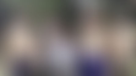 Voluntarios checos participan en la minga de Túmbez