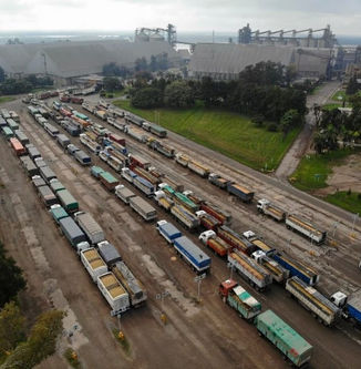 La baja llegada de soja a los puertos incrementa los costos de la industria aceitera