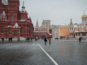 Arbeitsplatz in Moskau: Paraden und "Tauwetter", aber auch unruhige Zeiten