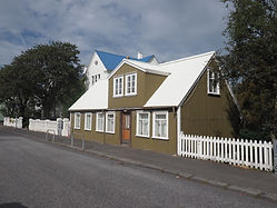 Typical Reykjabik house copy.JPG