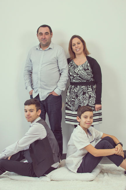 famille_maison_maman_papa_fils_photographie