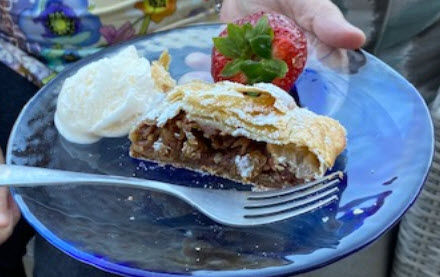 strudel a la mode.jpg